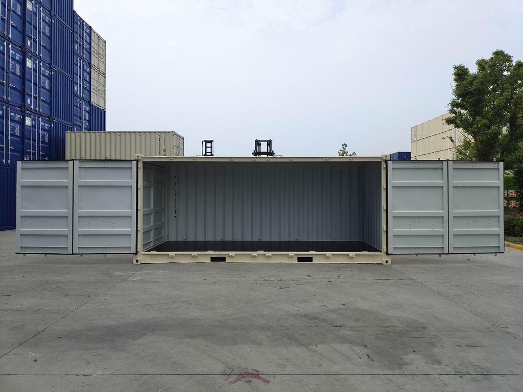 Pickup container at depot yard
